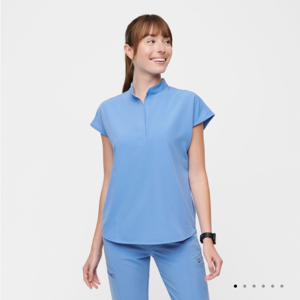 Rafaela Oversized Figs Scrub Top xs